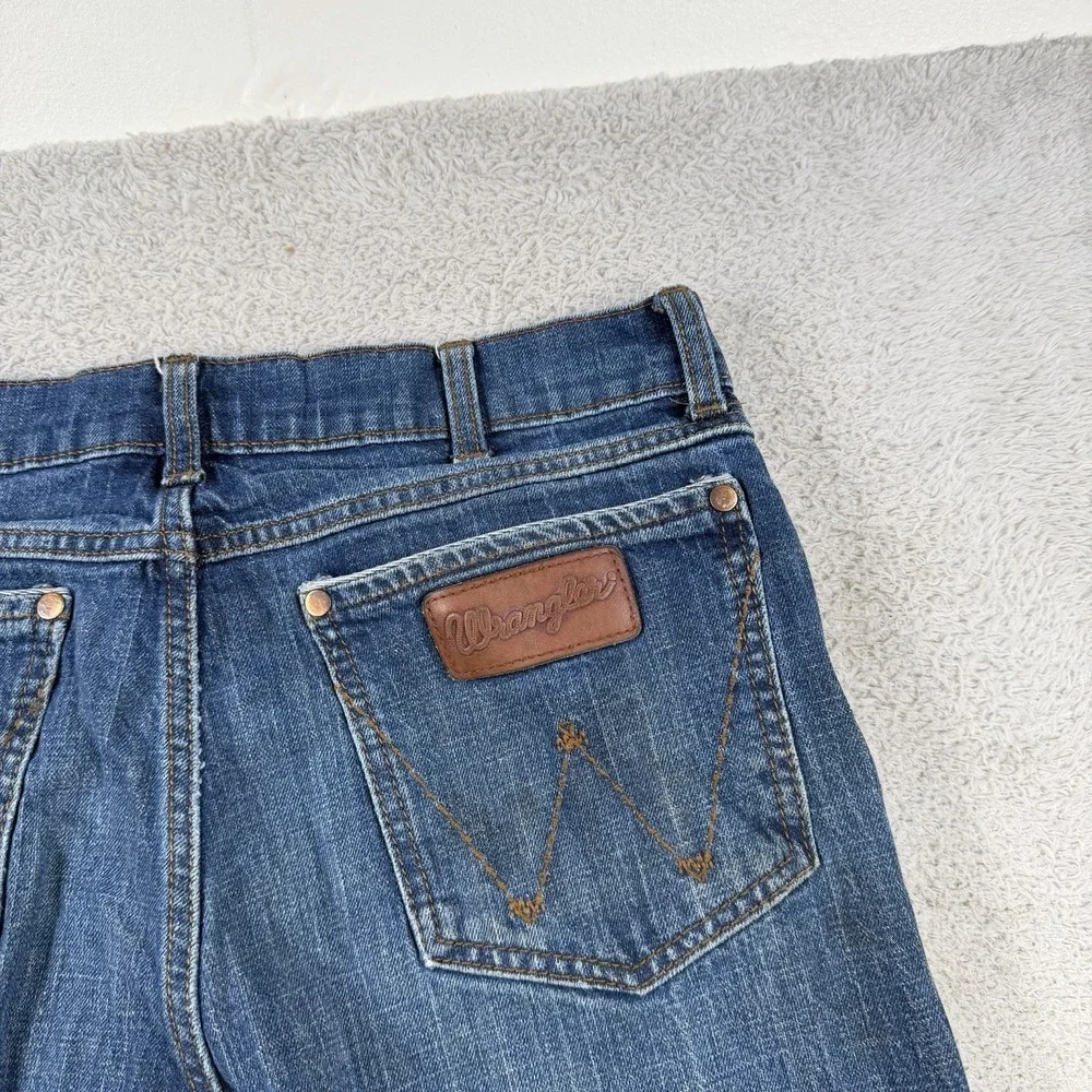 Wrangler Retro Jeans Mens 32x30 Relaxed Boot Blue Denim Cotton Cowboy Western